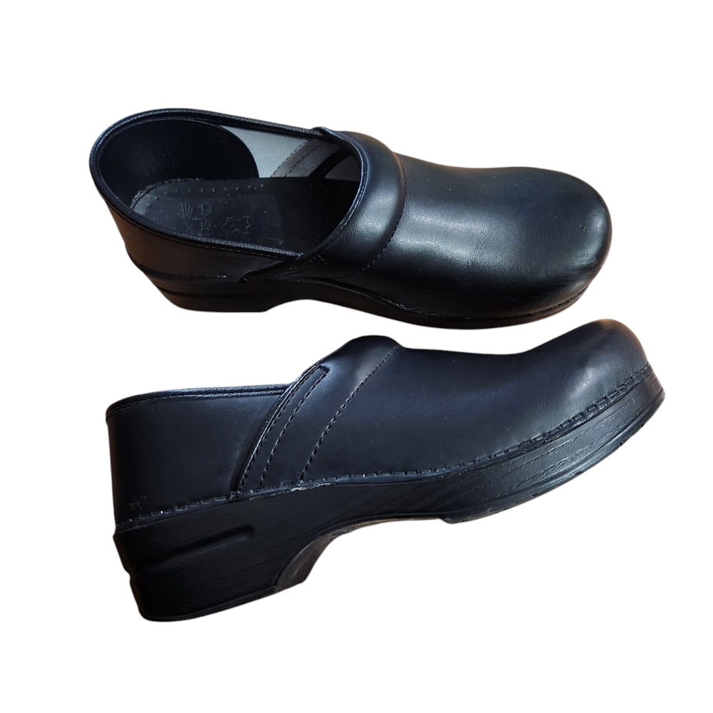 Dansko Black Leather